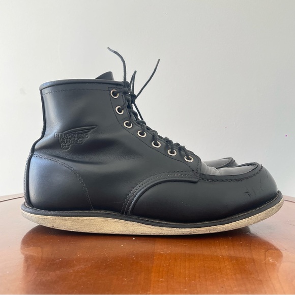 Red Wing Shoes Other - Red Wing Men’s Classic Black Leather Moc Toe Boot | US 8